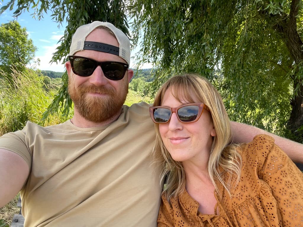 Garrett and Lindsay under a willow tree